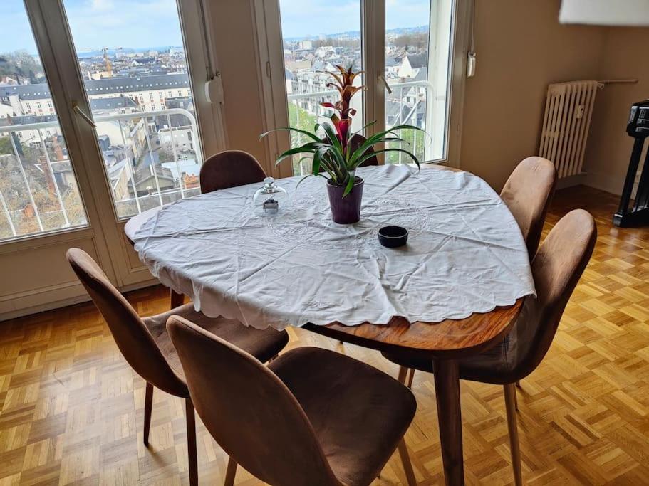 Superbe Appartement Lumineux Avec Vue Imprenable 투르 외부 사진